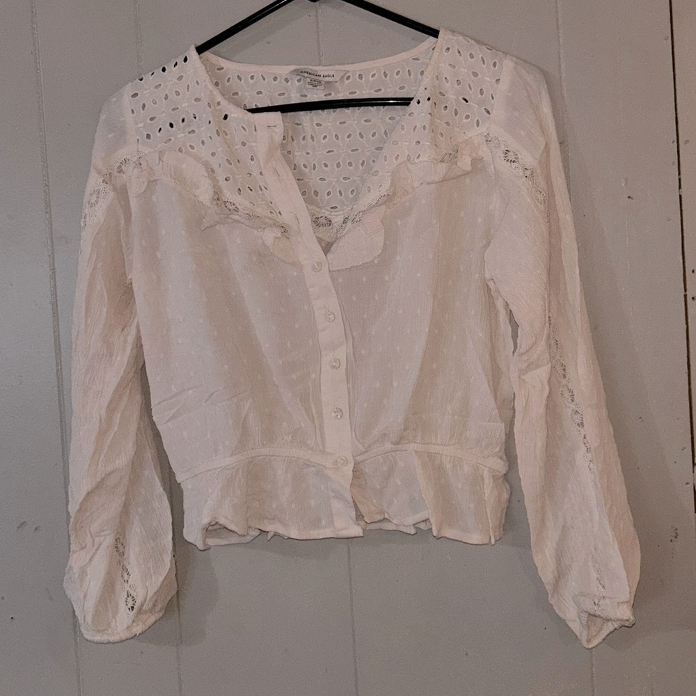 American eagle size small white button up crop blouse